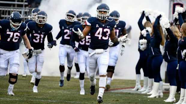 uconn football